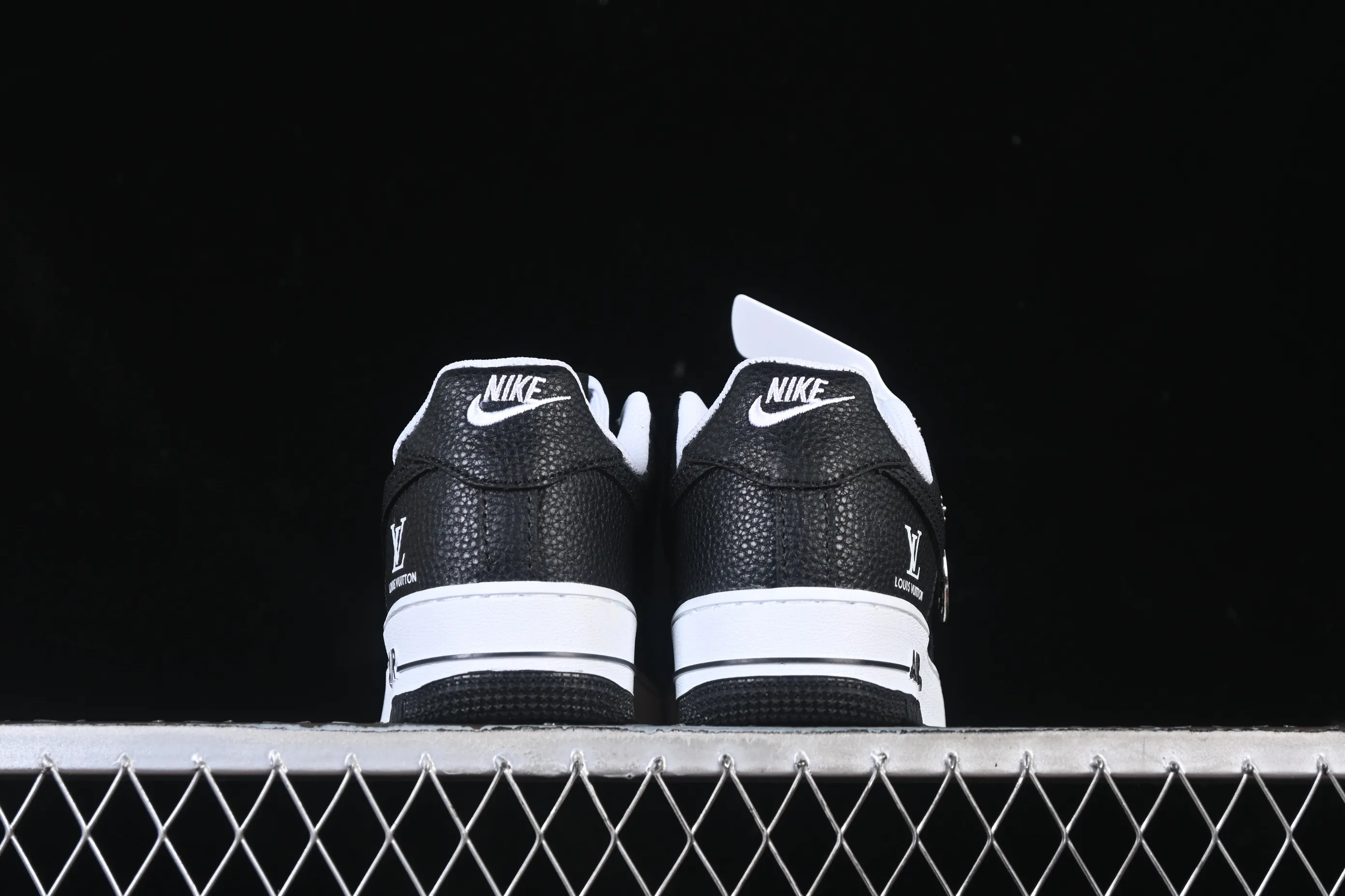 All categories Nk Air Force 1 Air Force series Nk Air Force 1 Low Air Force low-top Nike Air Force 1'07 Low LV joint Samurai black pebbles Air Force 1 low-top casual sneakers CZ3986-003